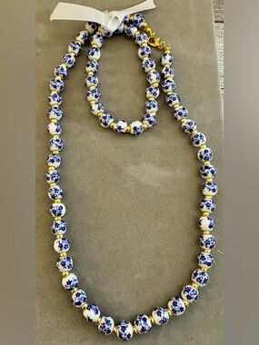 Blue & White Floral Bead Necklace with Gold Accents & matching bracelet